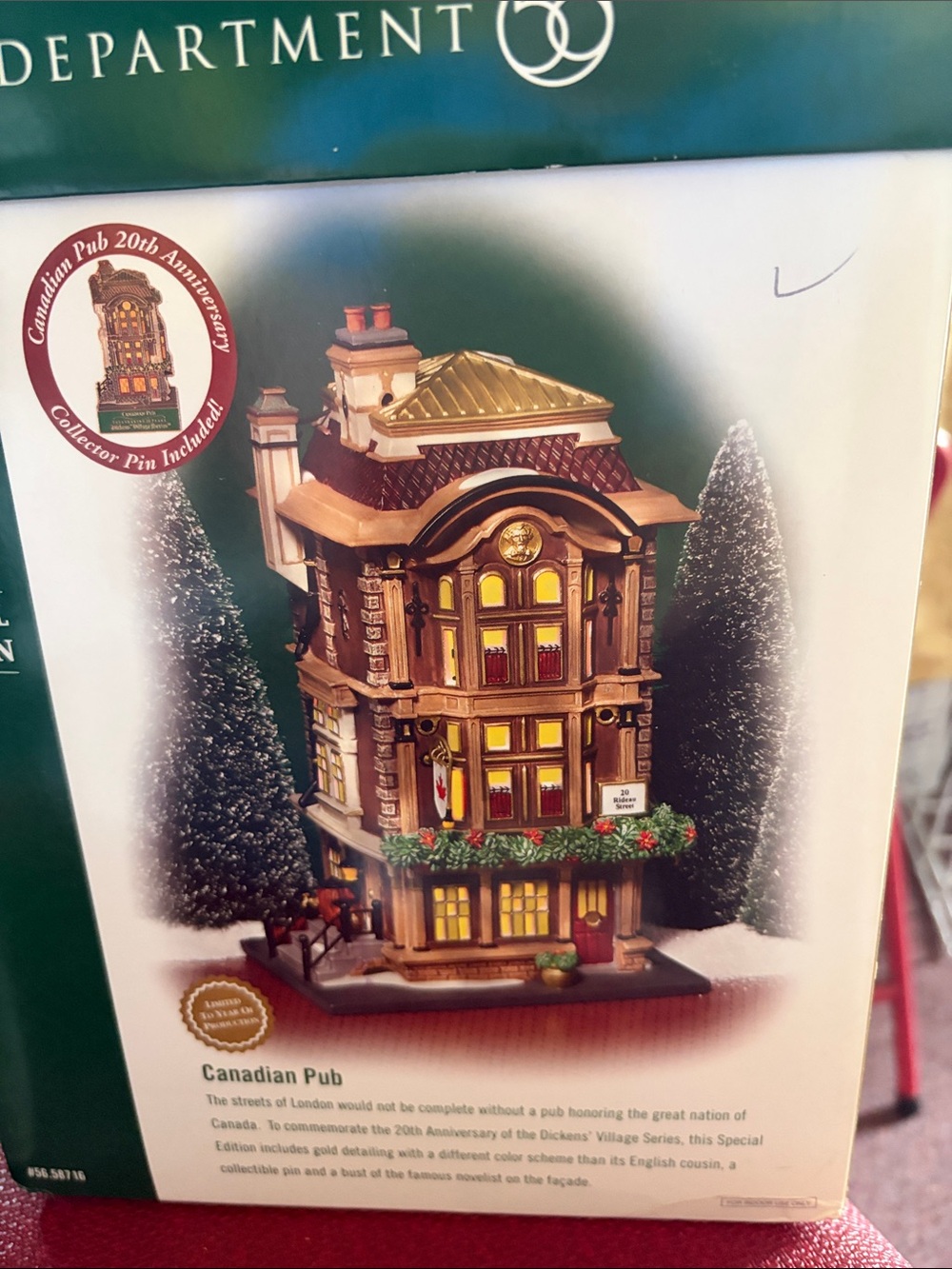 Department 56 Canadian Pub Village Building - Brown, Gold, Green GREAT PRICES!!